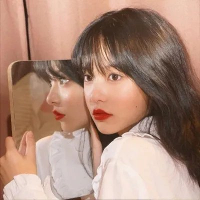 圈养的妇女